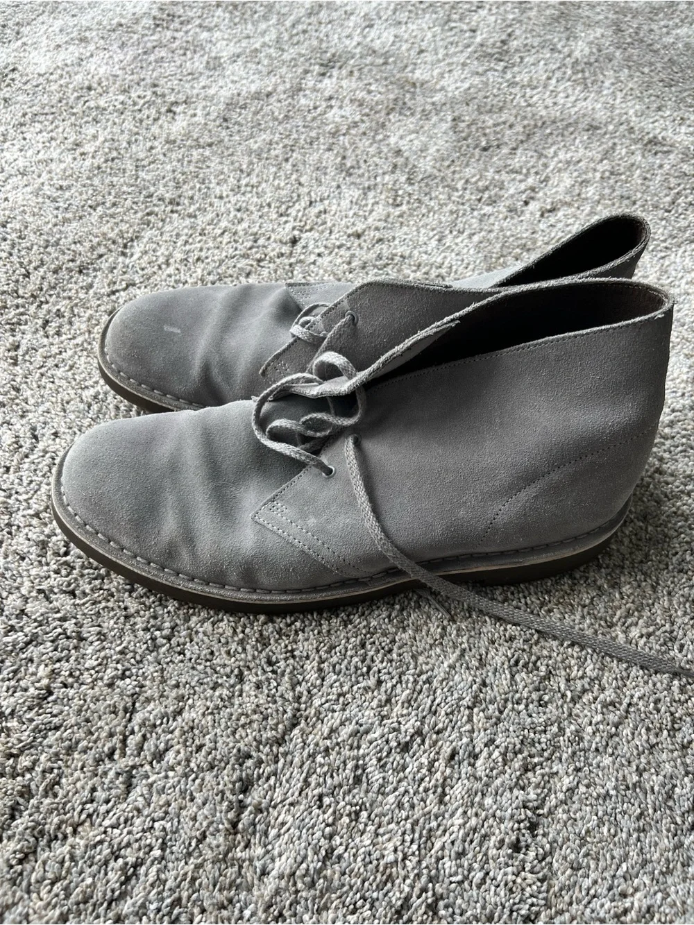 Men's Classic Gray Suede Desert Boots. Size 12.